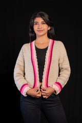 Chompa Juvenil Tejida a Crochet - Color Beige con Bordes Rosado y Fucsia