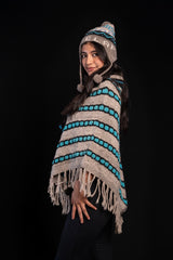 Poncho Artesanal de Lana de Oveja con Flecos