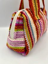 Cartera de Mano de Lana de Oveja con Diseño de Rayas y Botones de Madera