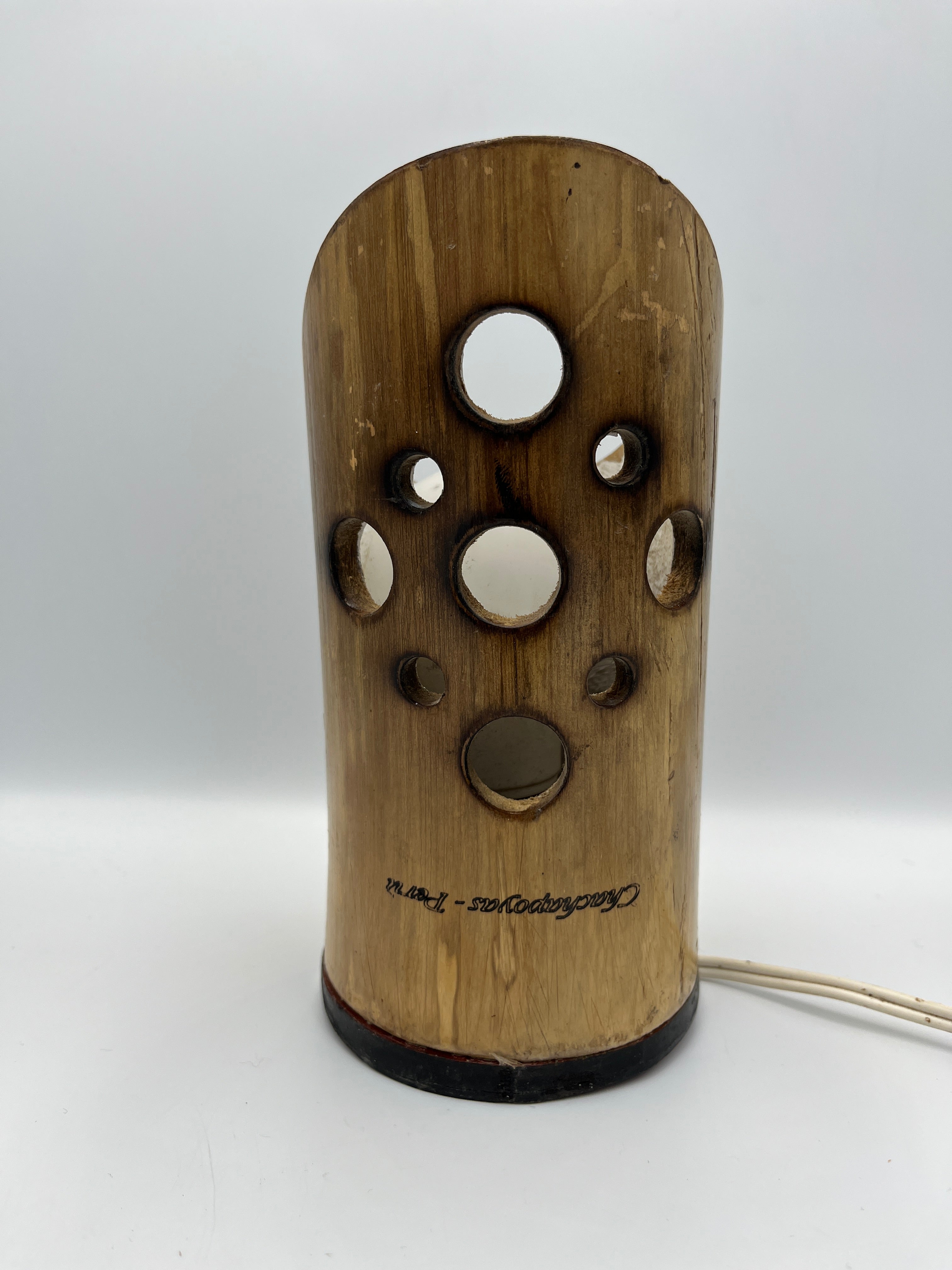 Lámpara Colgante Cilíndrica con Perforaciones