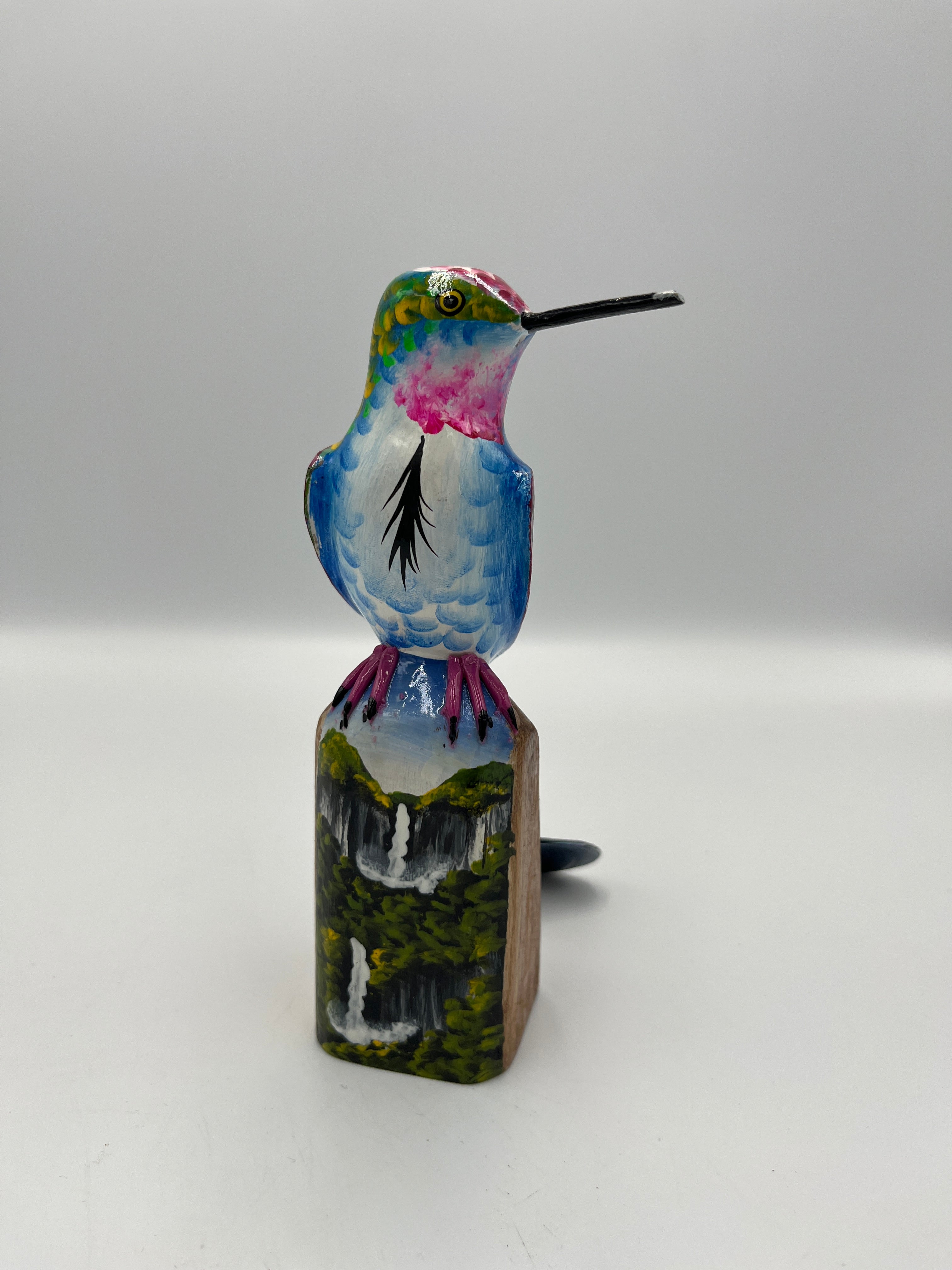 Colibrí de Madera Decorativo – Pintado a Mano