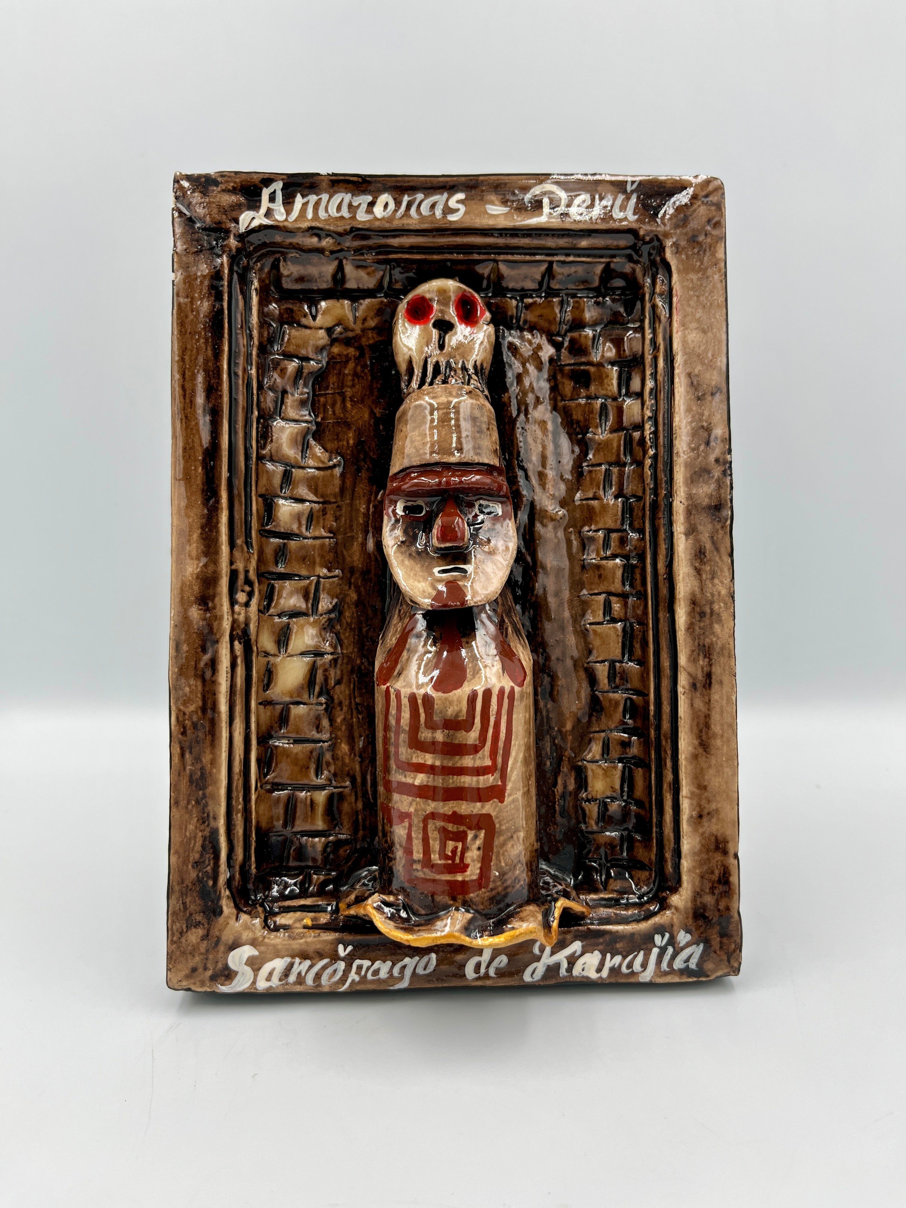 Cuadro Decorativo en Alto Relieve de los Sarcófagos de Karajía en Madera