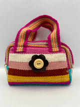 Cartera de Mano de Lana de Oveja Color Crema y Fucsia con Flor de Madera