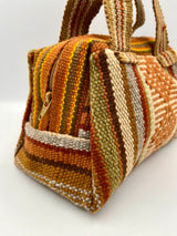 Cartera de Mano de Lana de Oveja con Diseño de Rombos – Colores Ladrillo, Verde y Beige