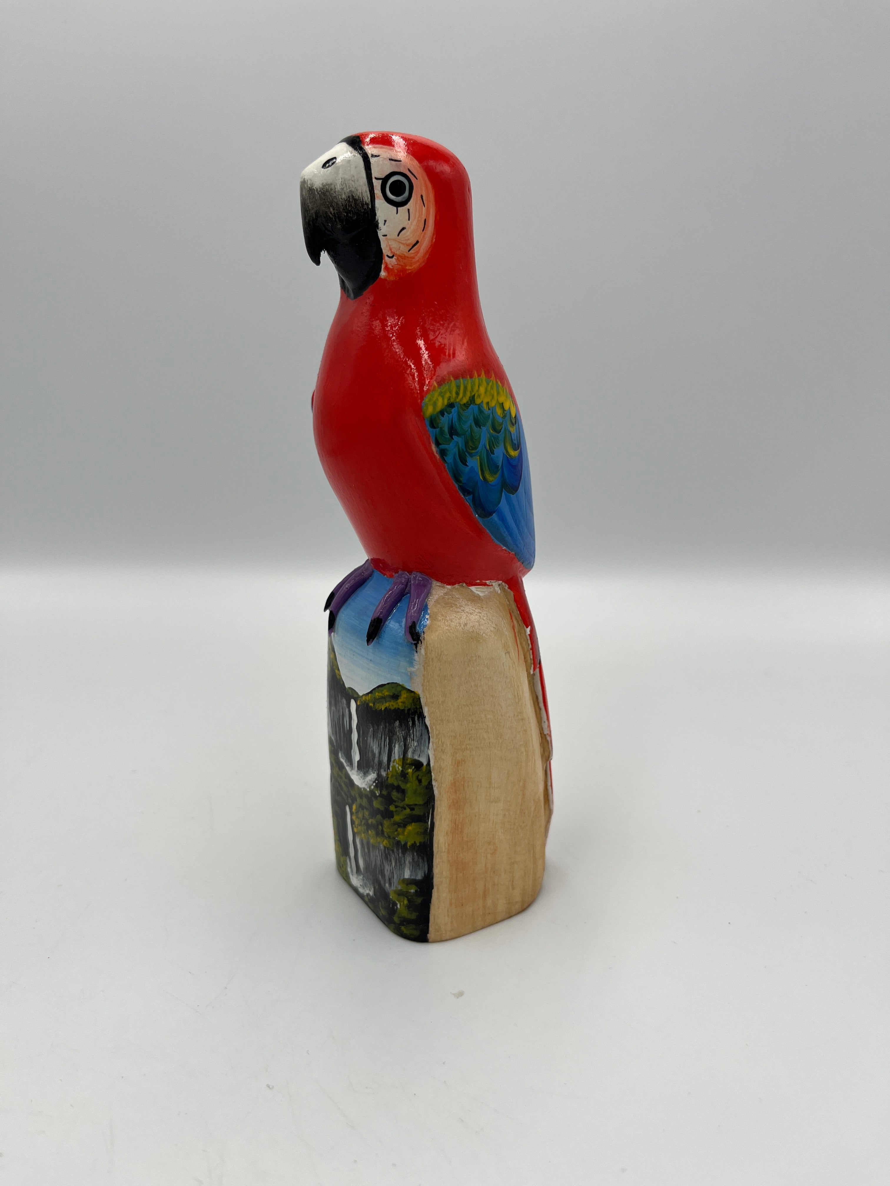Guacamayo Rojo Decorativo de Madera – Pintado a Mano