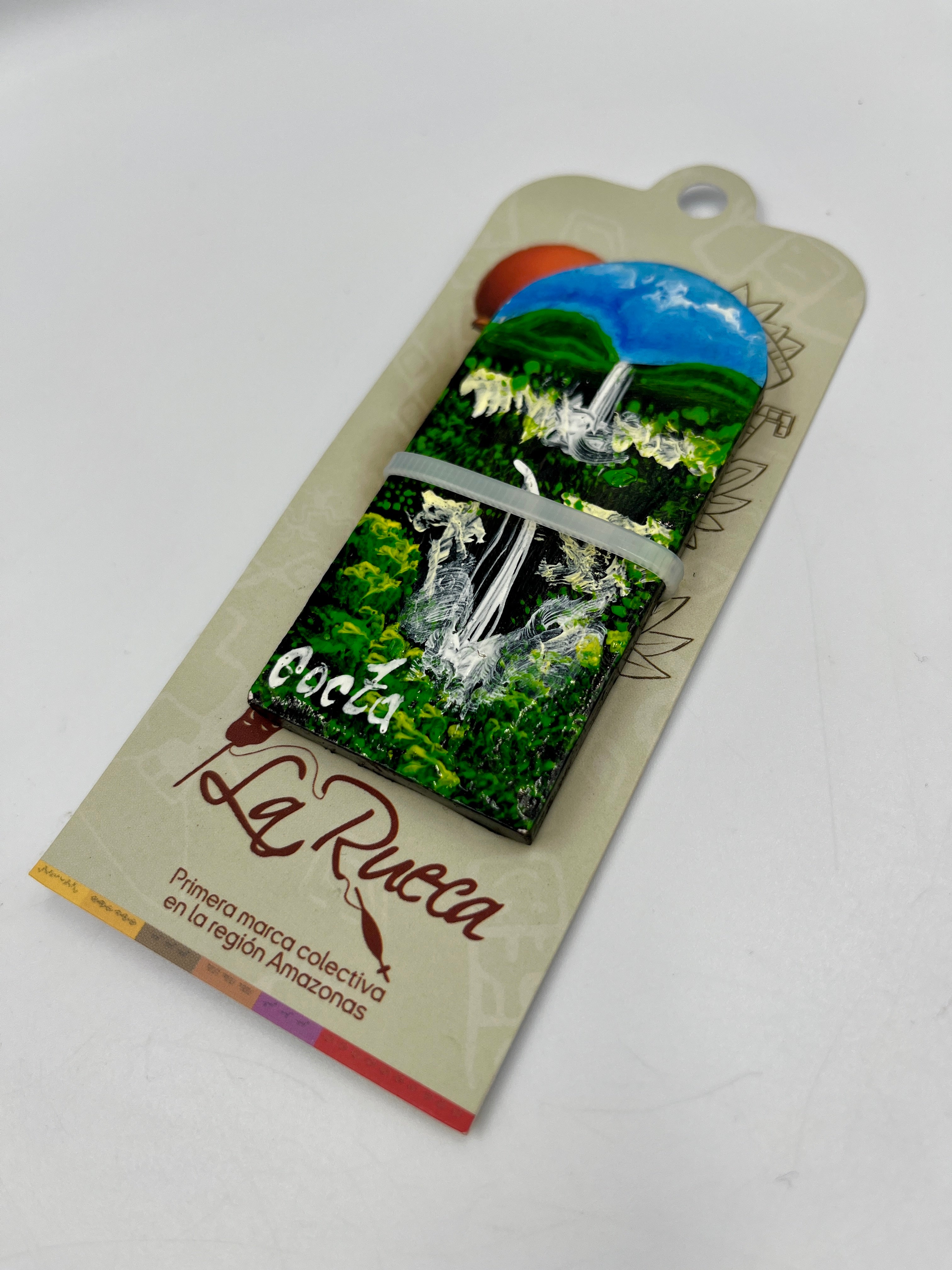 Imán para Nevera Pintado a Mano – Catarata de Gocta