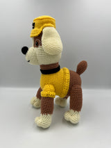 Amigurumi Rubble – Perrito de Paw Patrol Tejido a Mano en Algodón Antialérgico (35 cm)