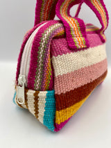Cartera de Mano de Lana de Oveja Color Crema y Fucsia con Flor de Madera