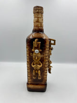 Botella Decorativa con Dos Pinchudos en Alto Relieve de Cerámica al Frío – 500 ml