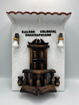 Balcón Chachapoyano de Madera con Acabado Craquelado