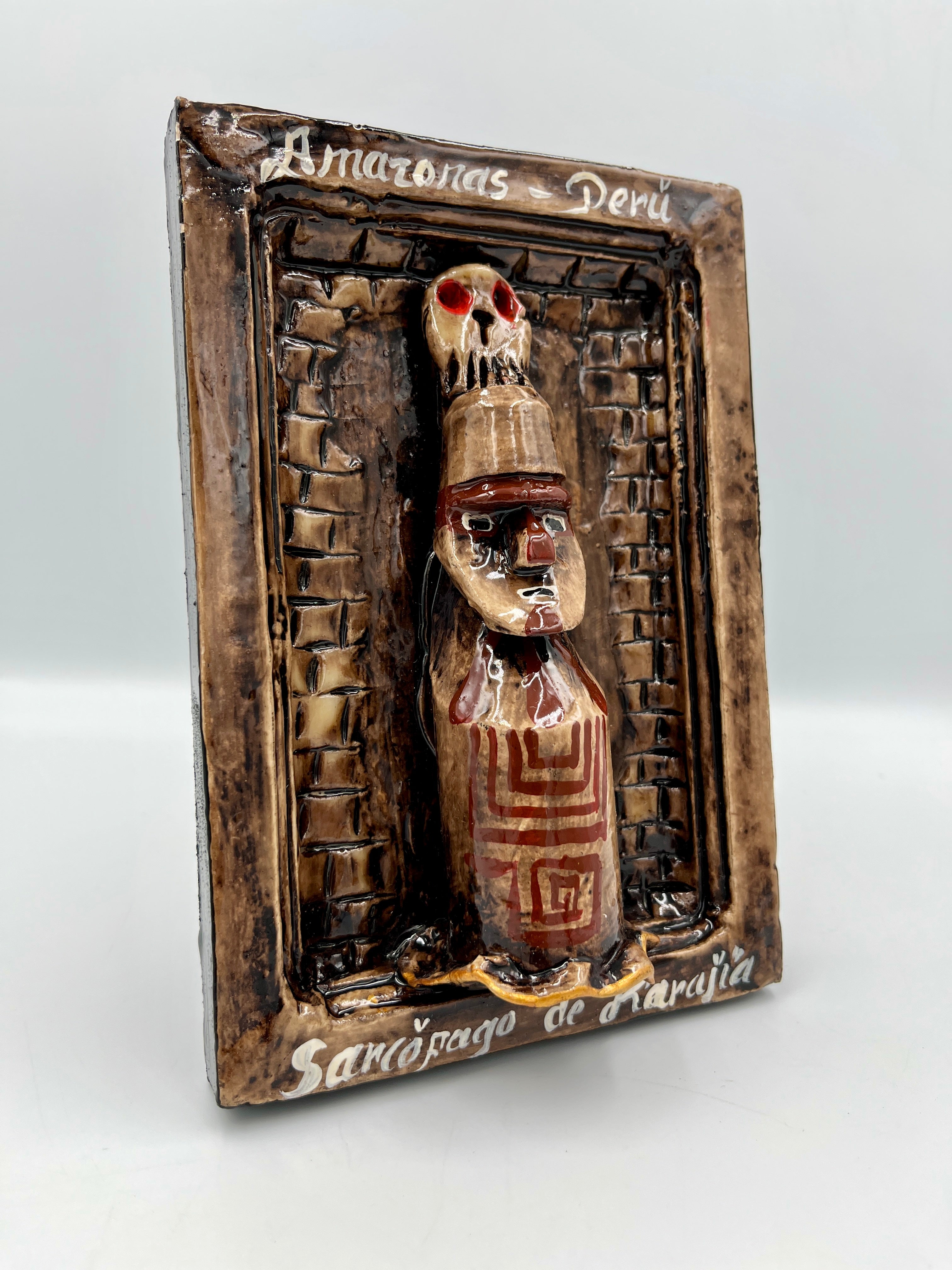 Cuadro Decorativo en Alto Relieve de los Sarcófagos de Karajía en Madera