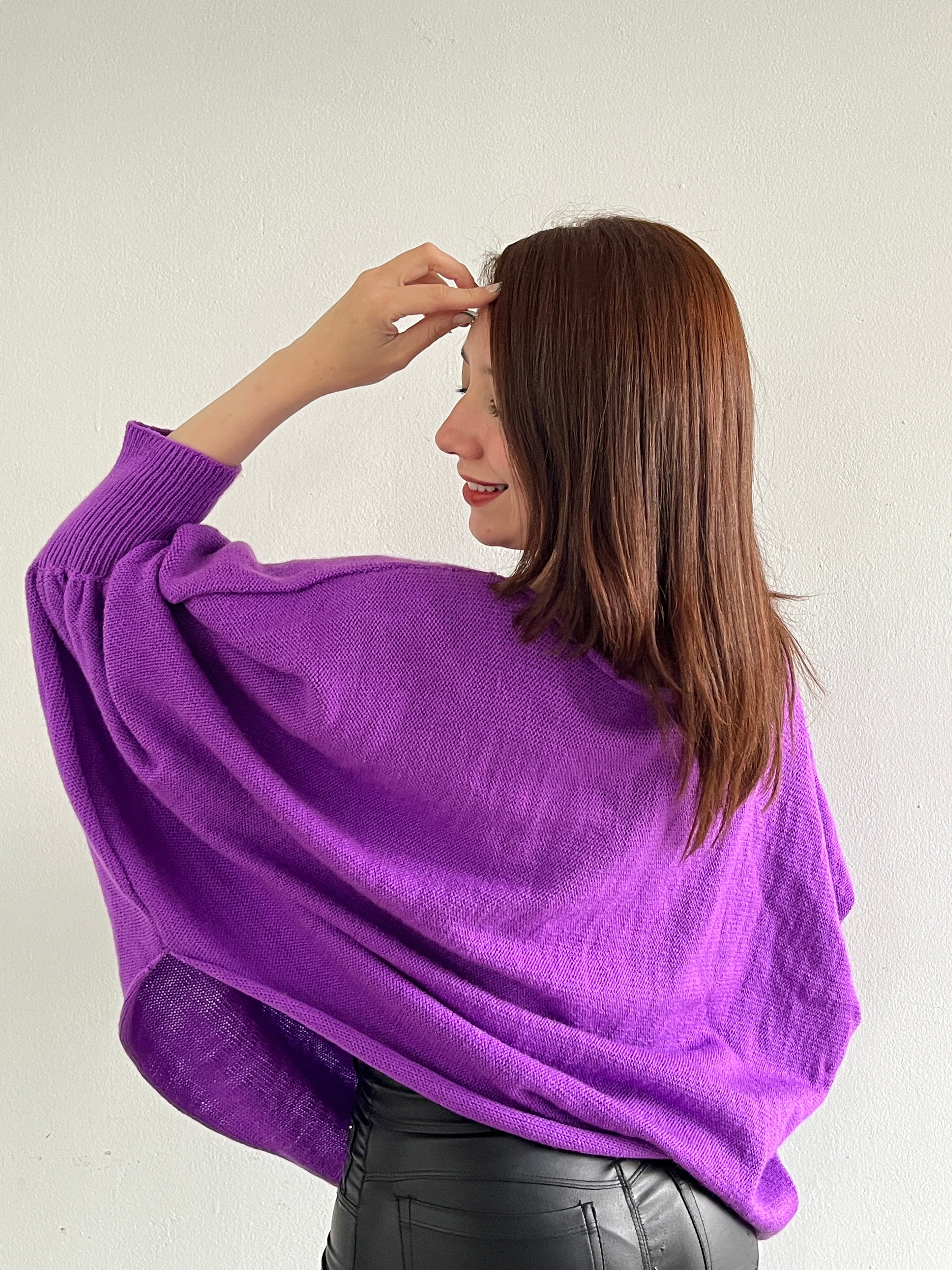 Knitted Sweater with Anti-Allergic Yarn Sticks – 3/4 Sleeves in Purple