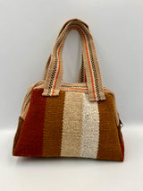 Cartera de Mano de Lana de Oveja con Rayas en Colores Ladrillo, Beige, Blanco y Marrón