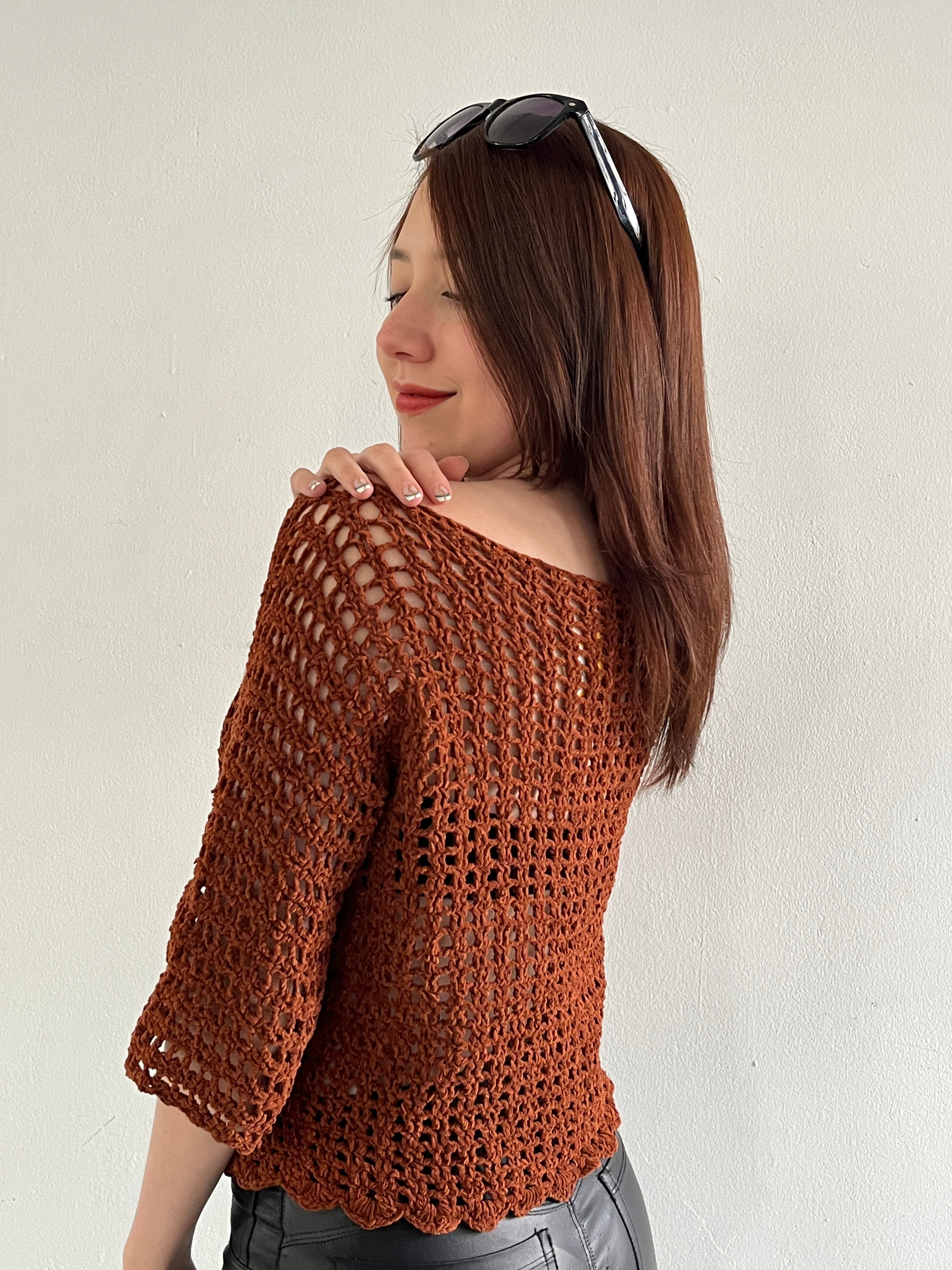 Blusa Tejida a Crochet Color Camello – Elaborada a Mano