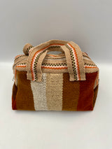 Cartera de Mano de Lana de Oveja con Rayas en Colores Ladrillo, Beige, Blanco y Marrón