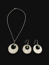 Juego de Collar y Aretes en Plata 950 – Diseño Luna con Piedra Natural Jade Verde