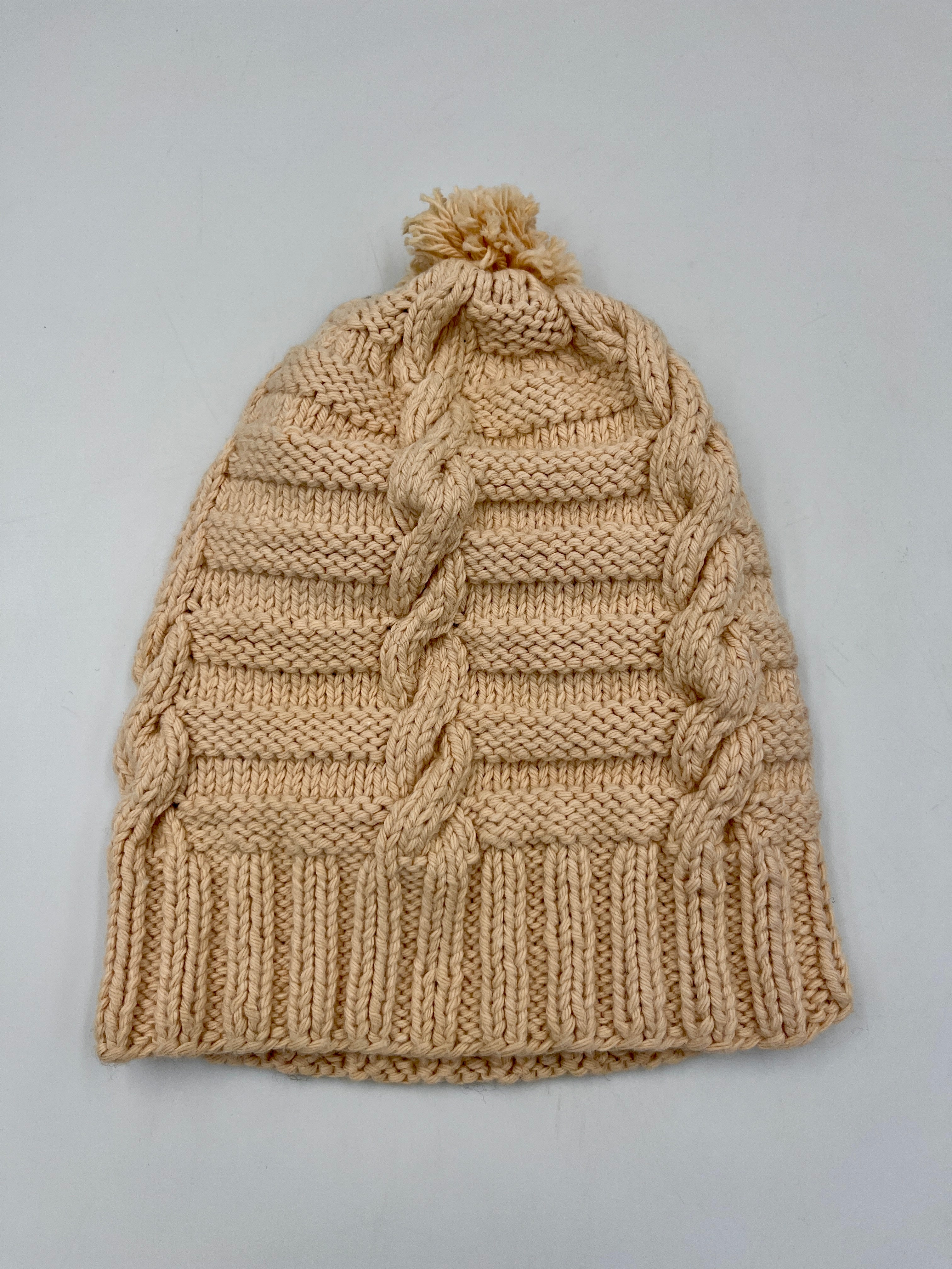 Hand-Knitted Hat with Braid Design – Beige Cotton Yarn
