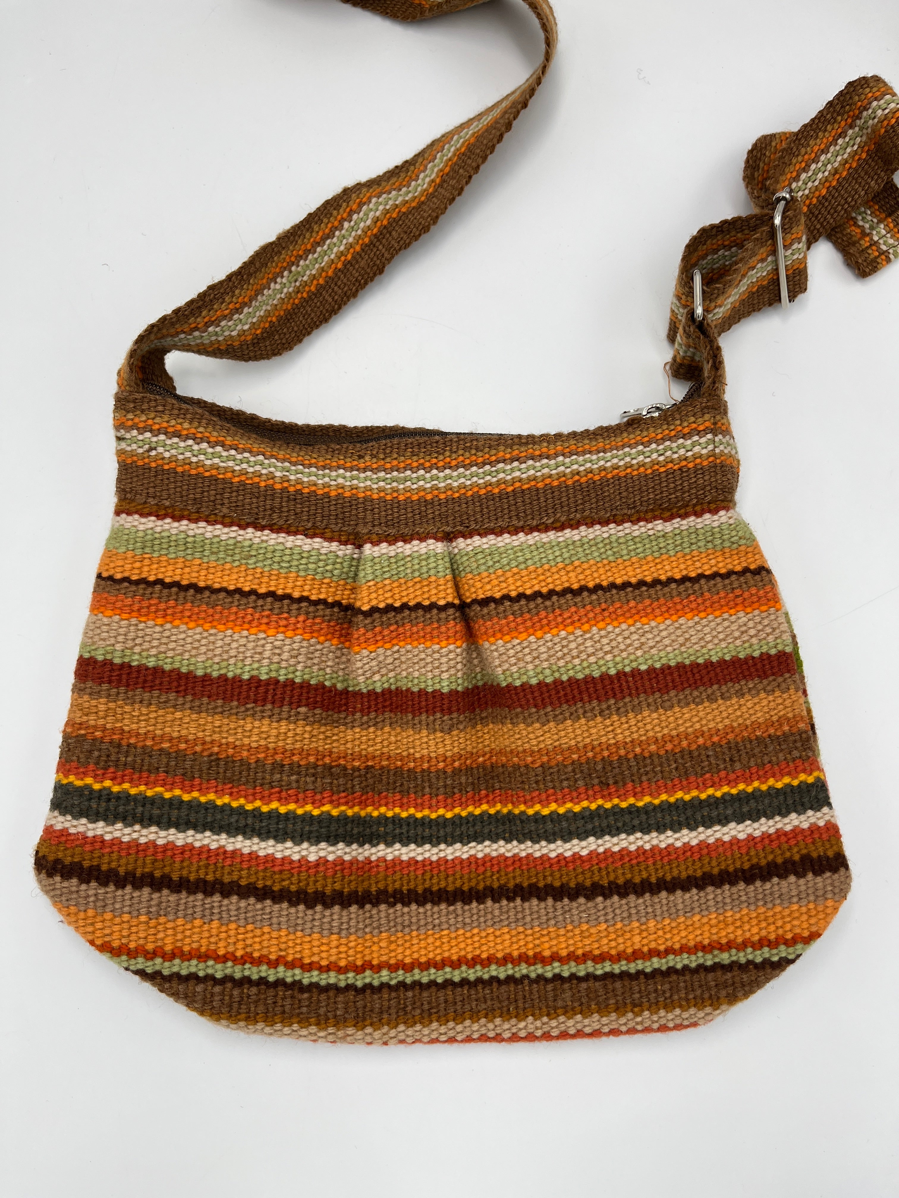 Bolso Artesanal de Tira Larga en Telar a Cintura de Lana de Oveja