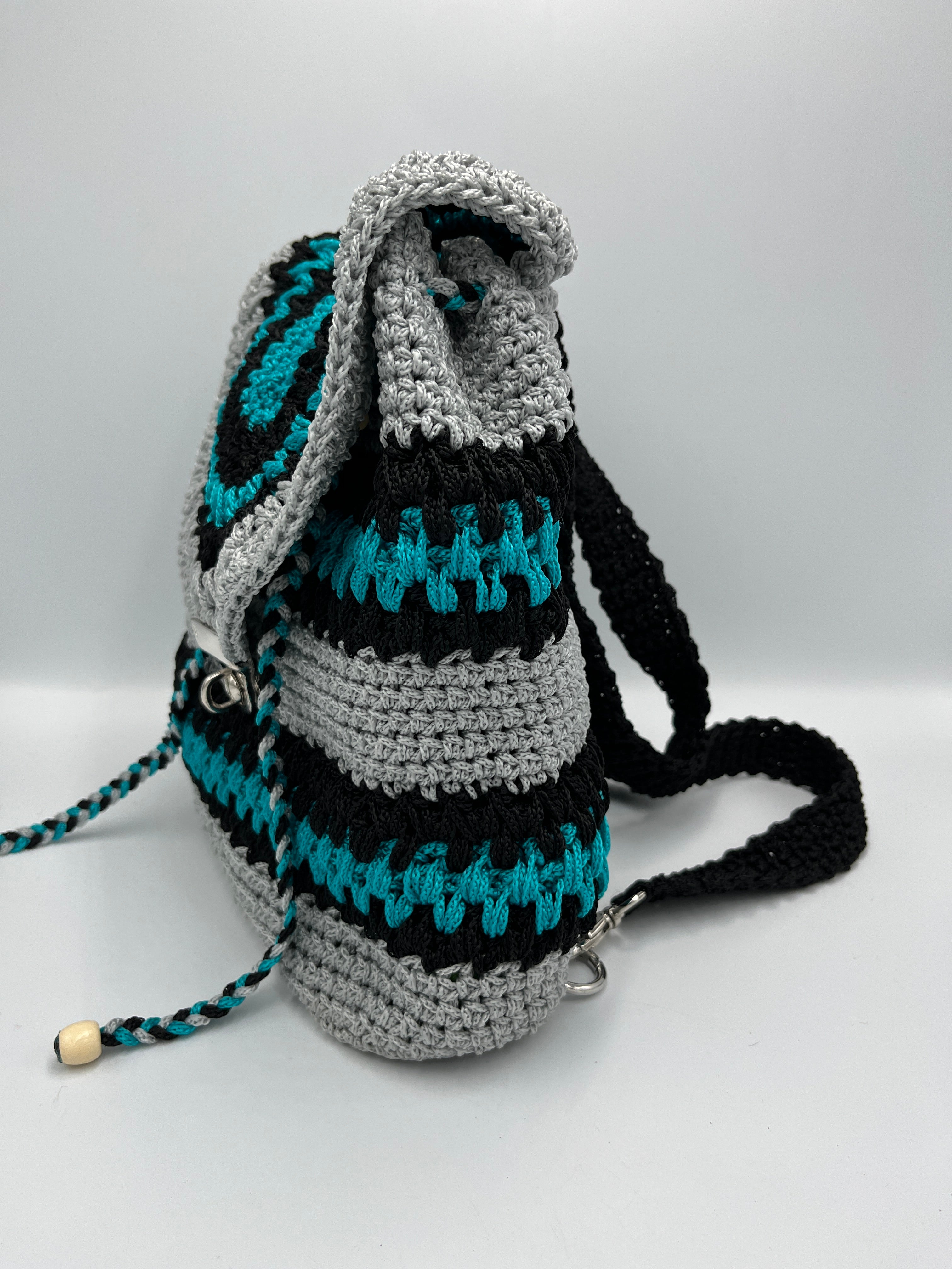 Mochila Artesanal a Crochet de Hilo Cola de Rata